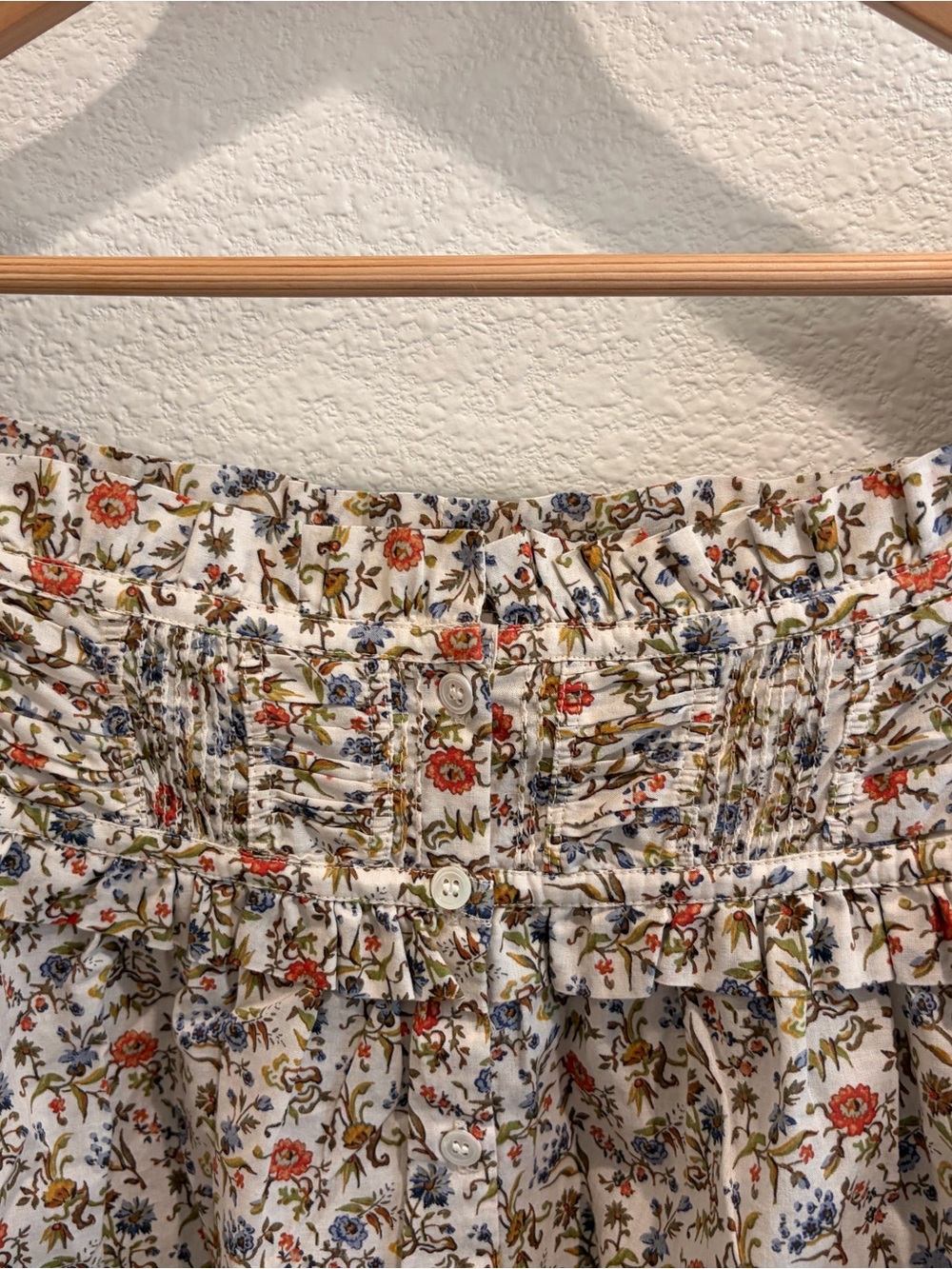 Doen Cream Floral Smocked Square-Neck Blouse - Picture 4 of 9